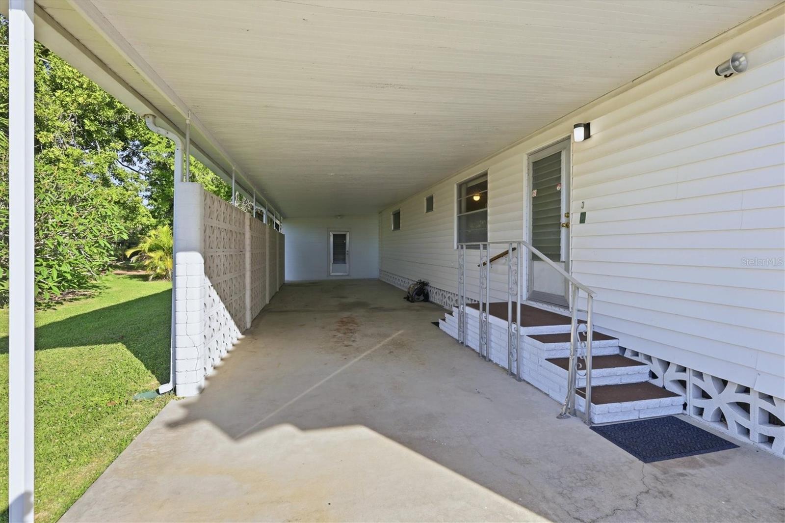 Image 21 of 48 For 1419 41st Avenue E