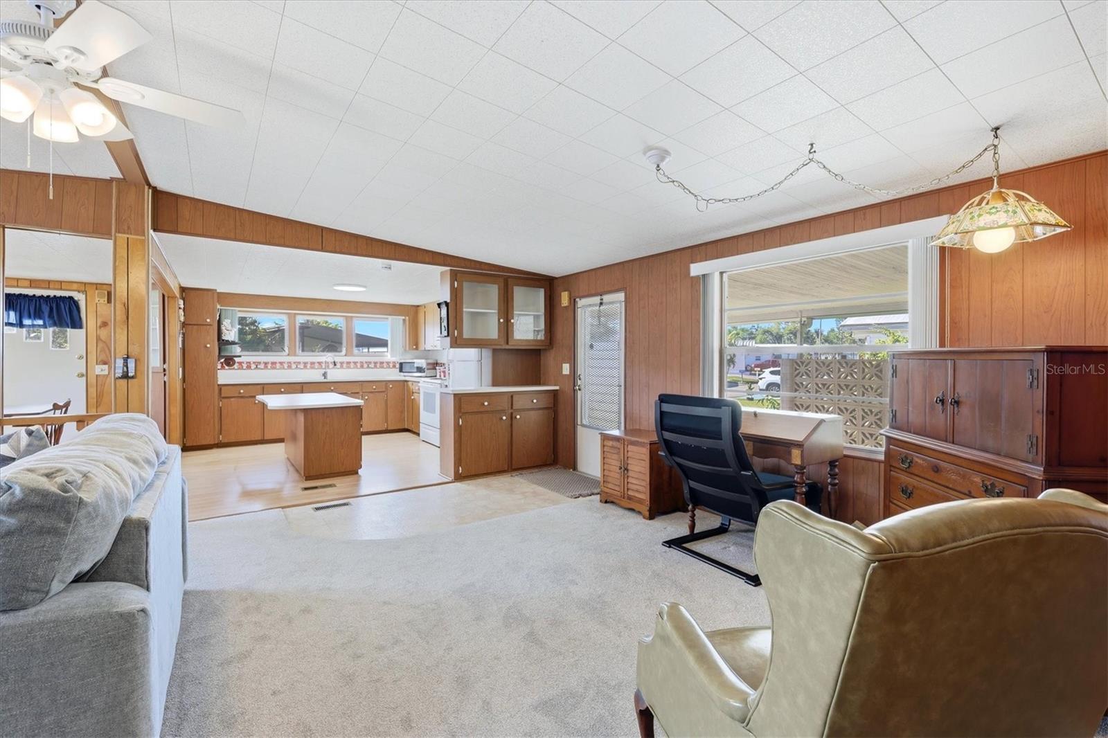 Image 4 of 48 For 1419 41st Avenue E