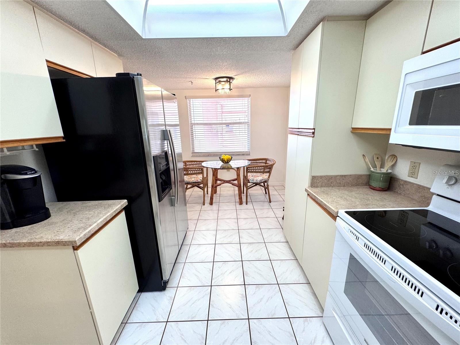 Image 8 of 27 For 6505 Stone River Road 309