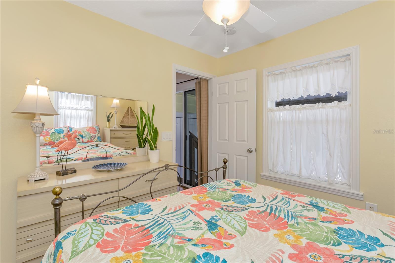 Image 14 of 40 For 14 Braden Castle Drive