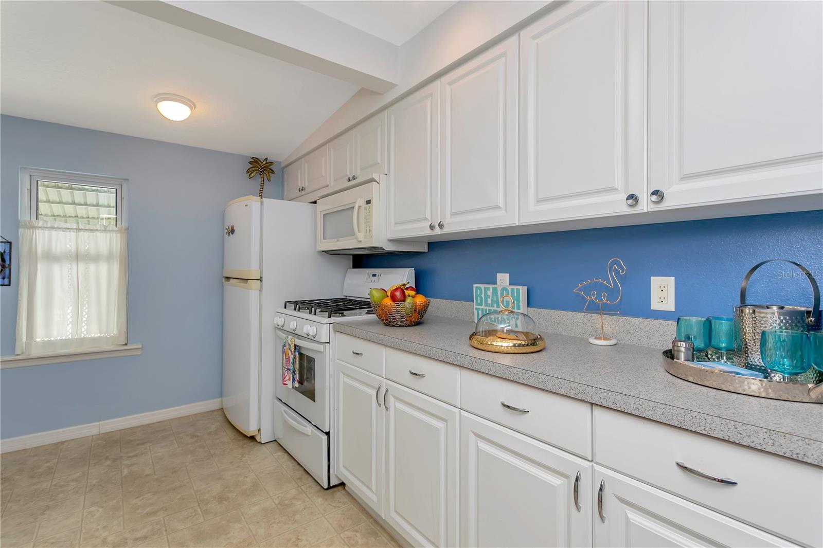 Image 16 of 40 For 14 Braden Castle Drive