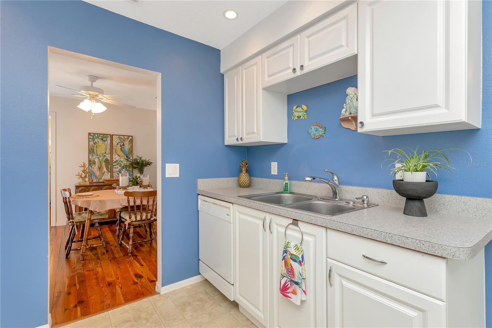 Image 17 of 40 For 14 Braden Castle Drive