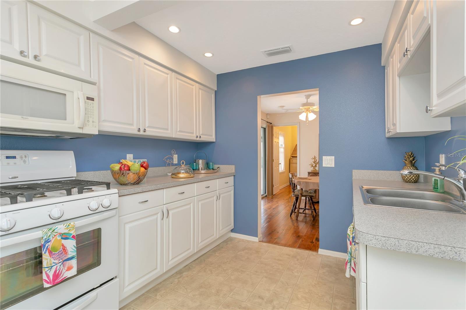 Image 19 of 40 For 14 Braden Castle Drive