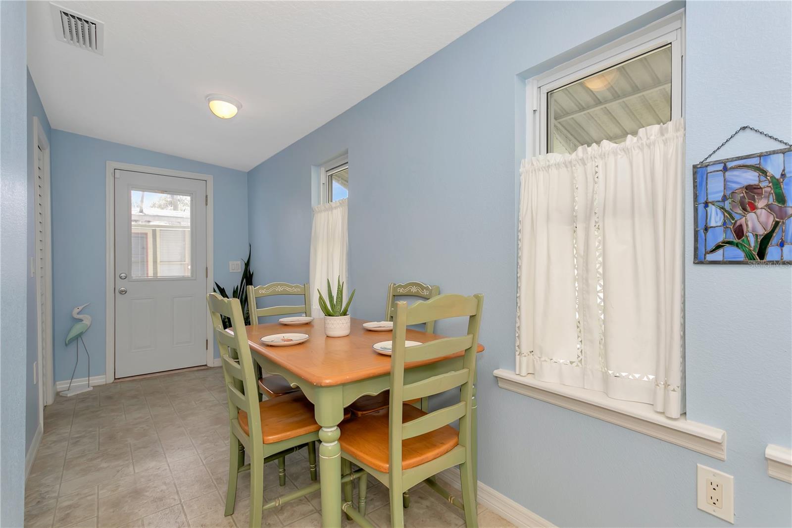 Image 20 of 40 For 14 Braden Castle Drive