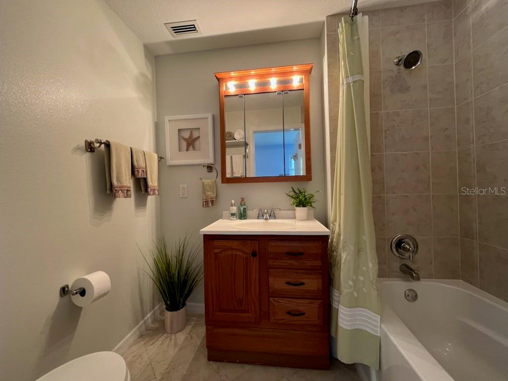 Image 23 of 40 For 14 Braden Castle Drive