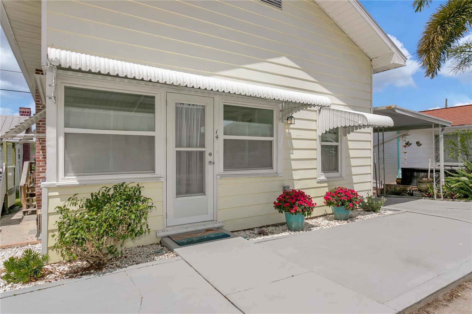 Image 32 of 40 For 14 Braden Castle Drive