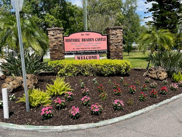 Image 34 of 40 For 14 Braden Castle Drive