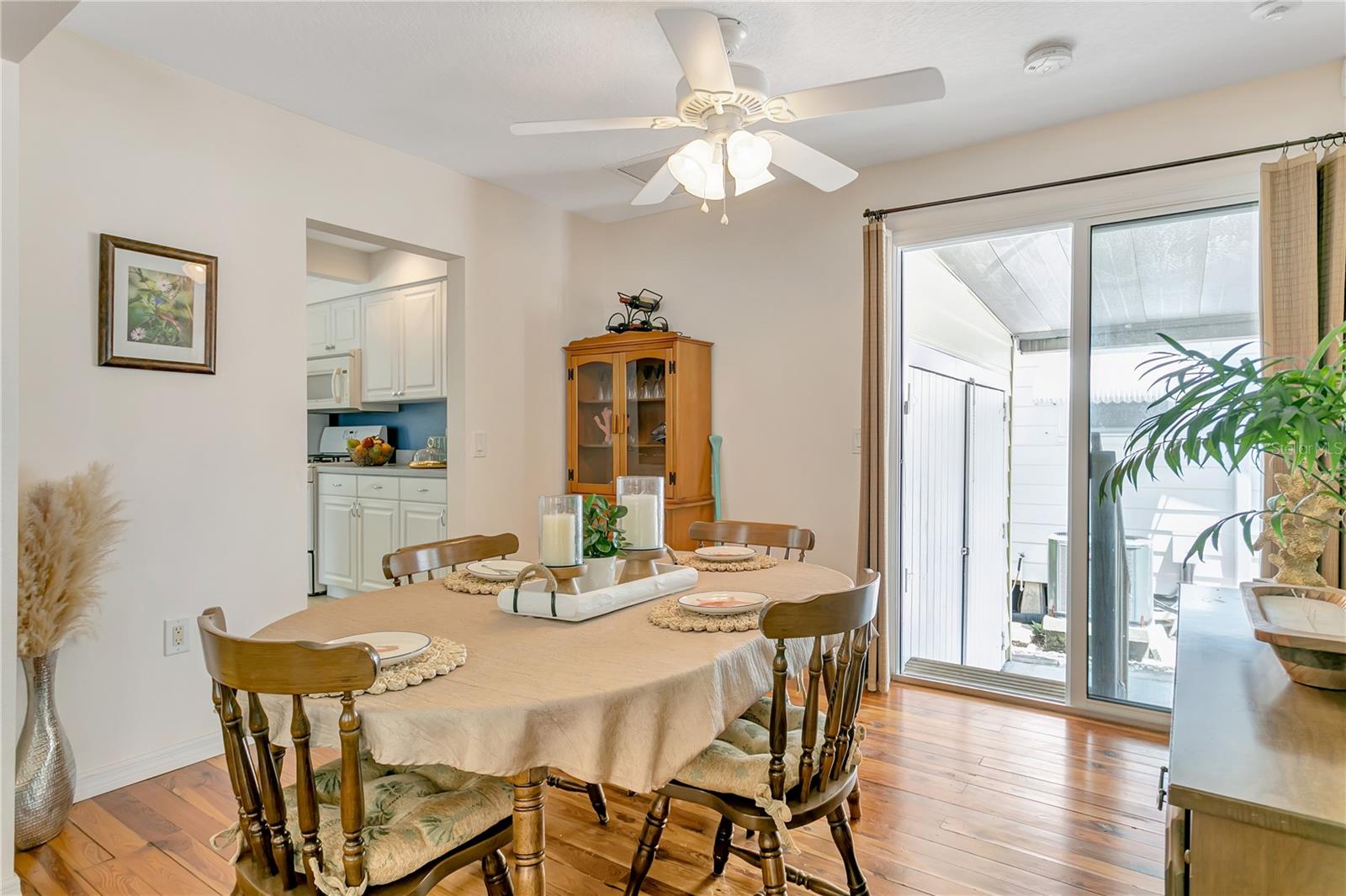 Image 9 of 40 For 14 Braden Castle Drive