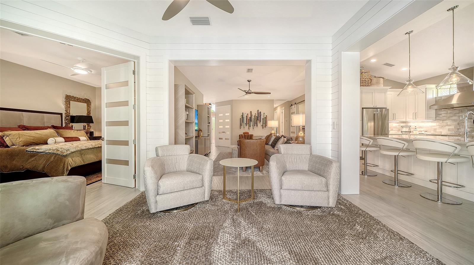 Listing photo id 19 for 7198 Del Lago Drive