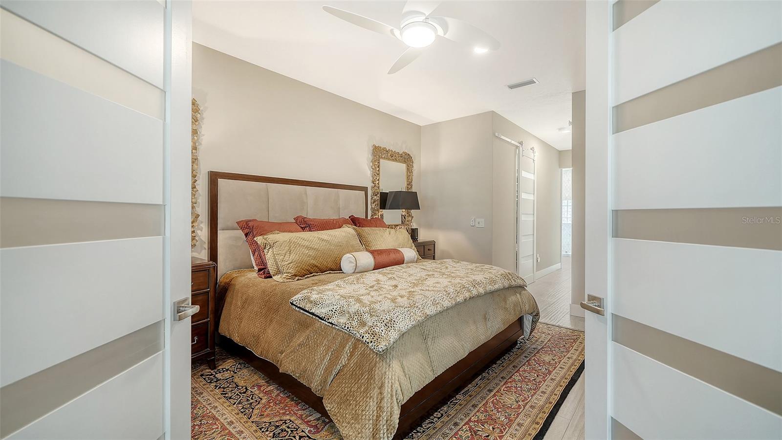 Listing photo id 32 for 7198 Del Lago Drive