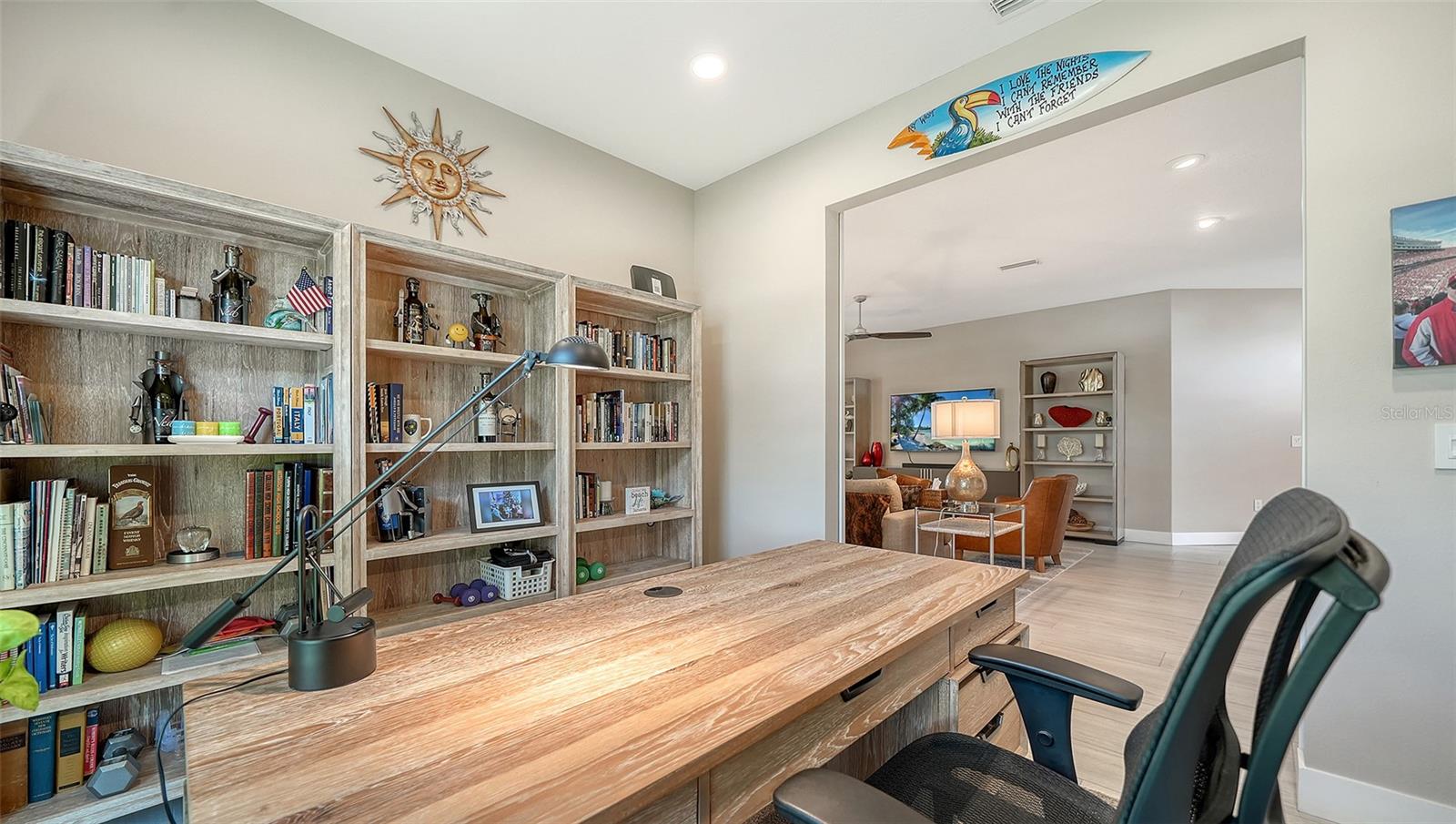 Listing photo id 40 for 7198 Del Lago Drive