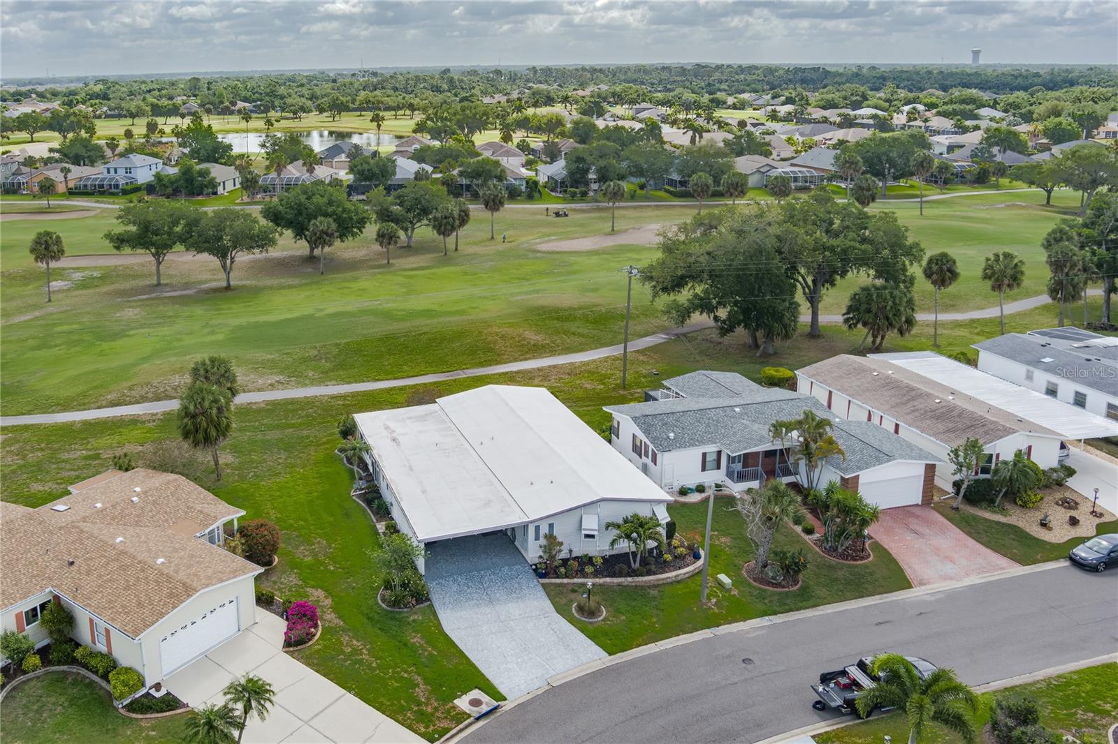 Image 27 of 46 For 8520 Countess Avenue Circle