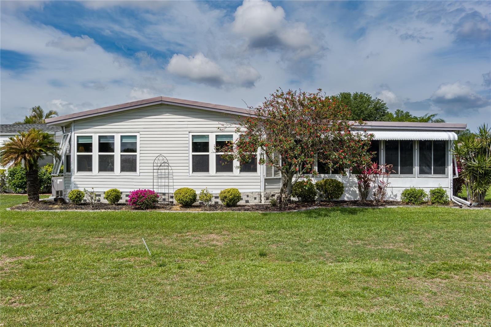 Image 34 of 46 For 8520 Countess Avenue Circle