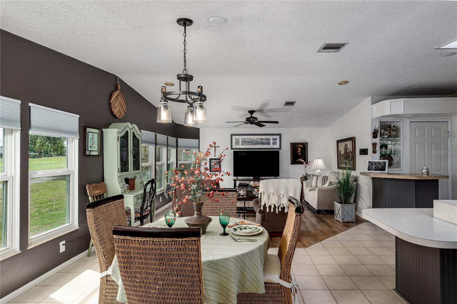 Image 8 of 46 For 8520 Countess Avenue Circle