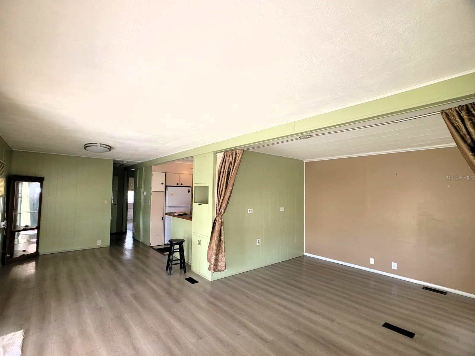 Image 11 of 16 For 407 51st Avenue Terrace W