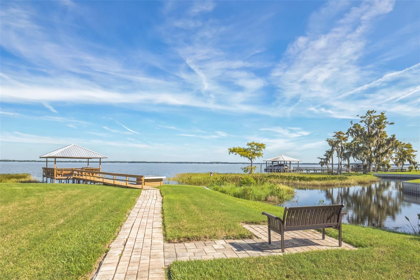 Image 3 of 19 For 2249 Cypress Cove Drive E-3