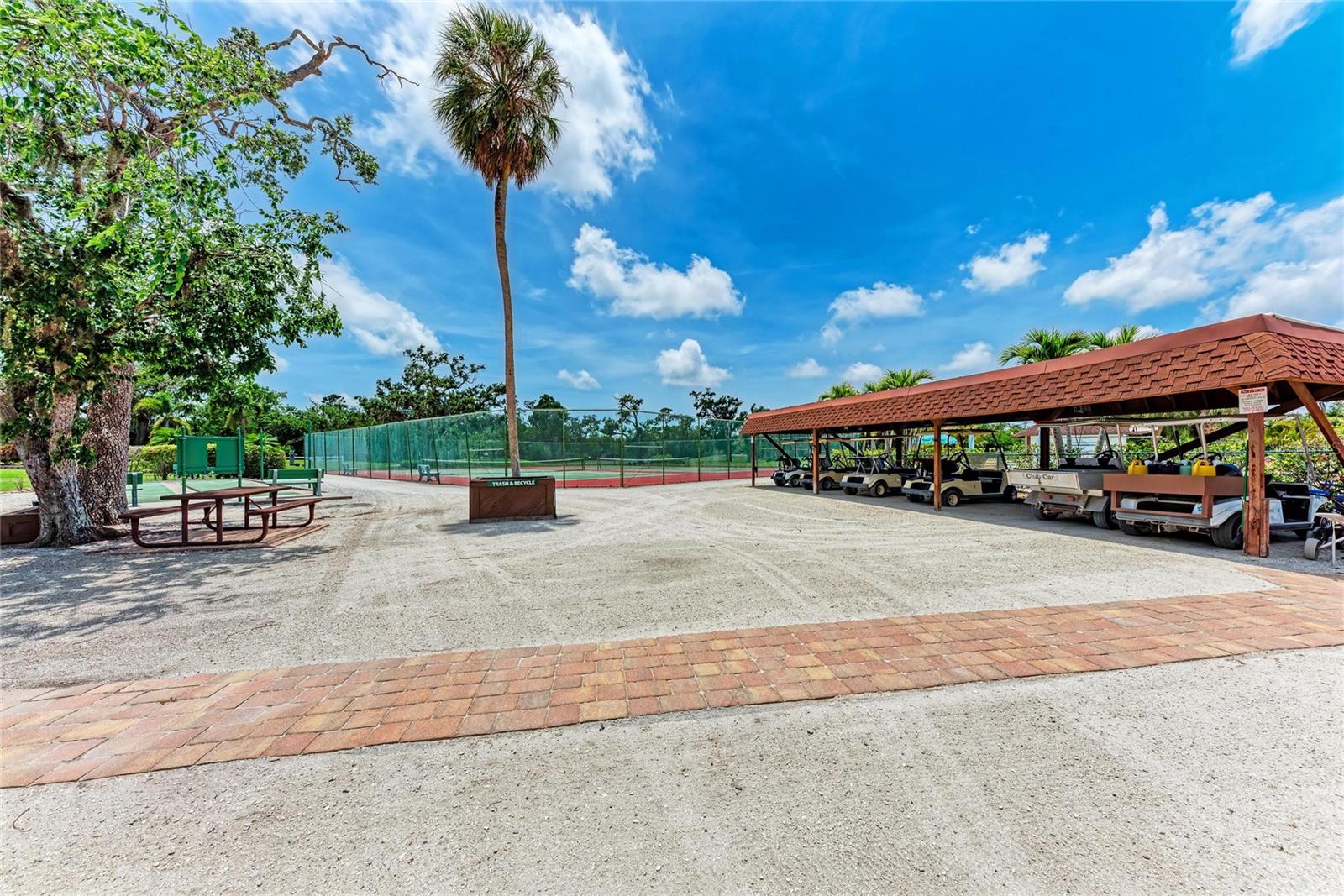 Image 32 of 42 For 4578 Red Maple Road 904