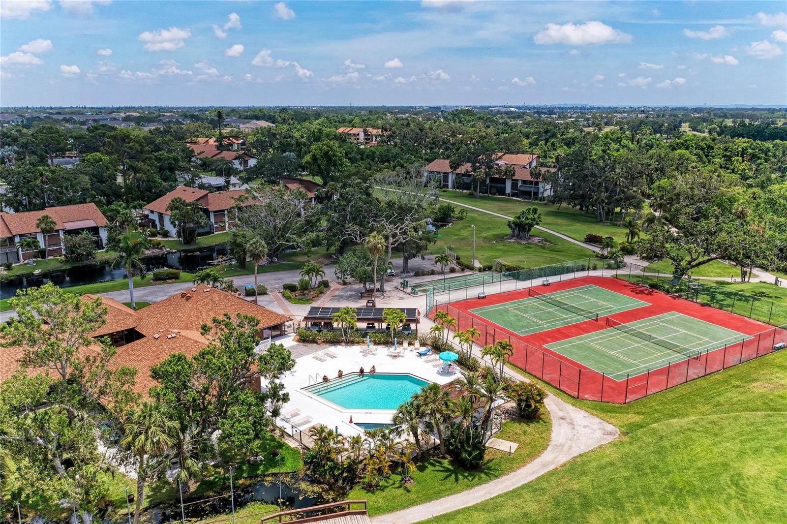 Image 40 of 42 For 4578 Red Maple Road 904