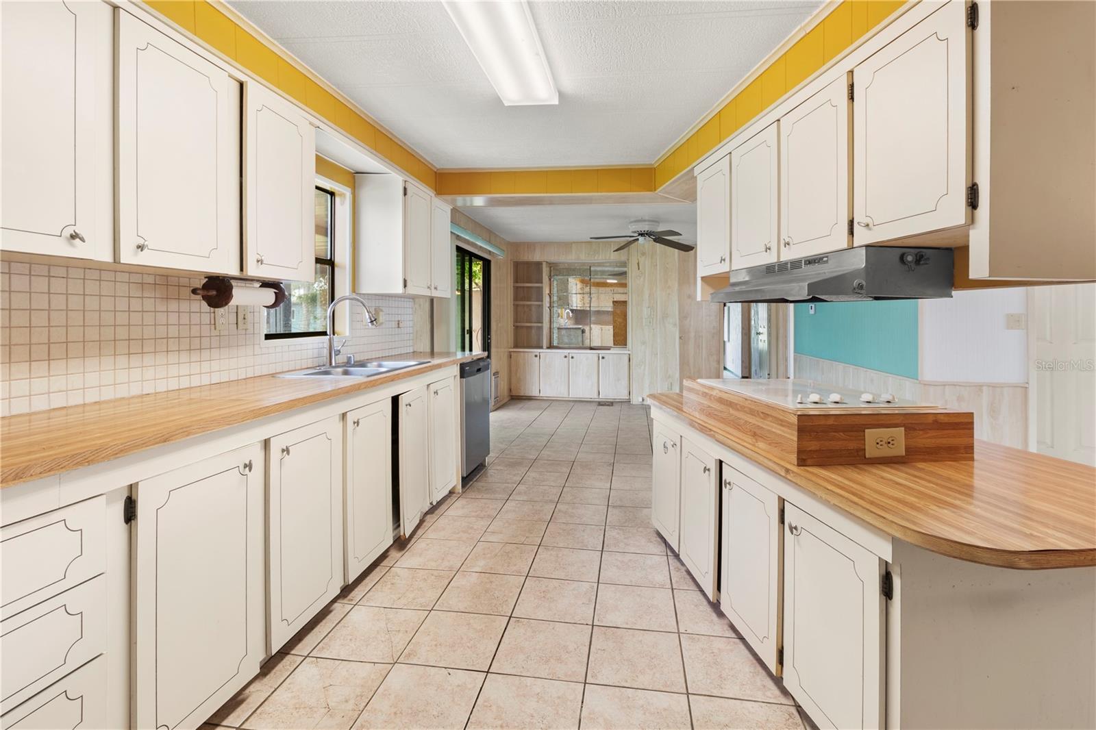 Image 18 of 64 For 48 Quail Court