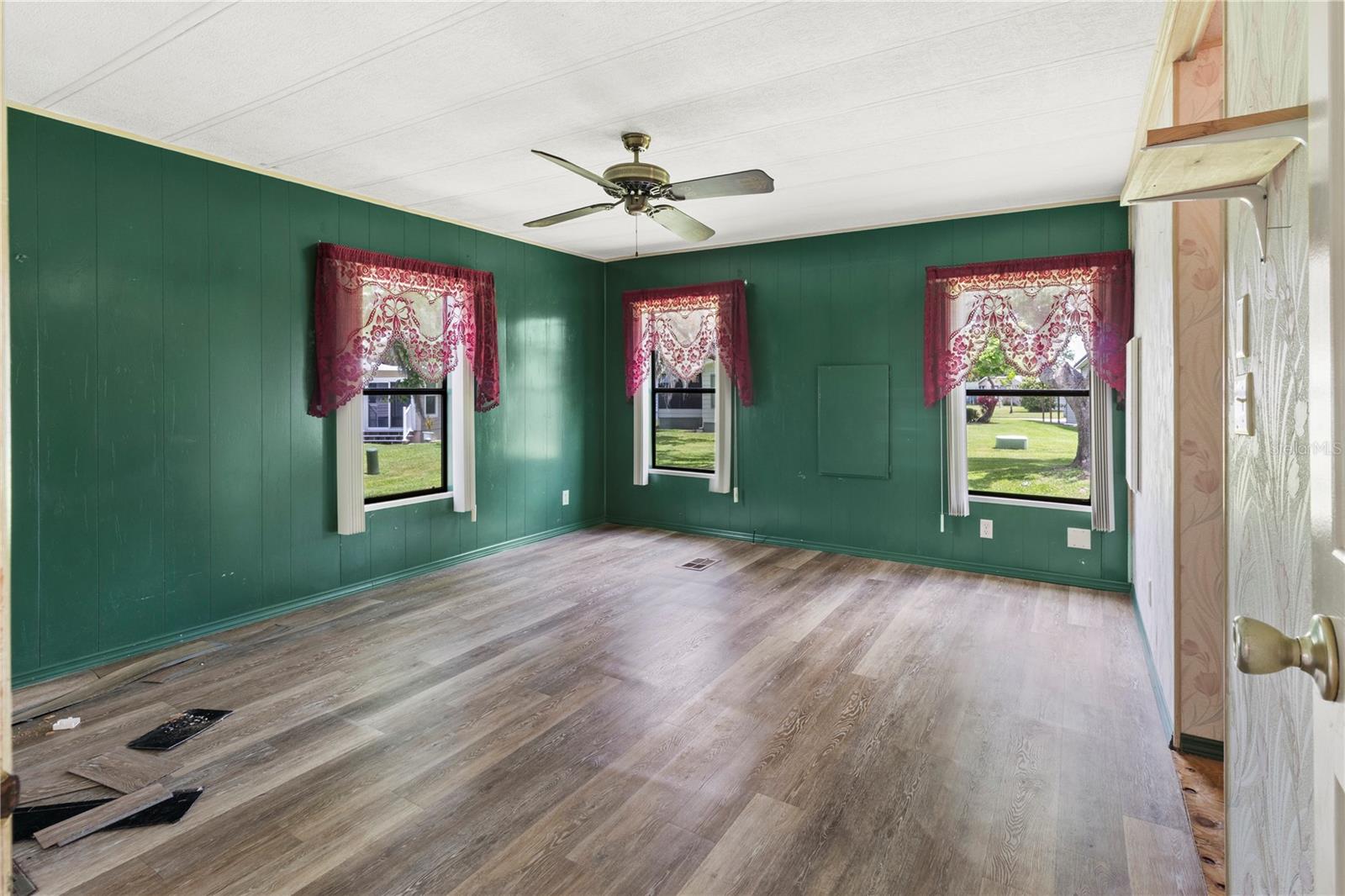 Image 23 of 64 For 48 Quail Court