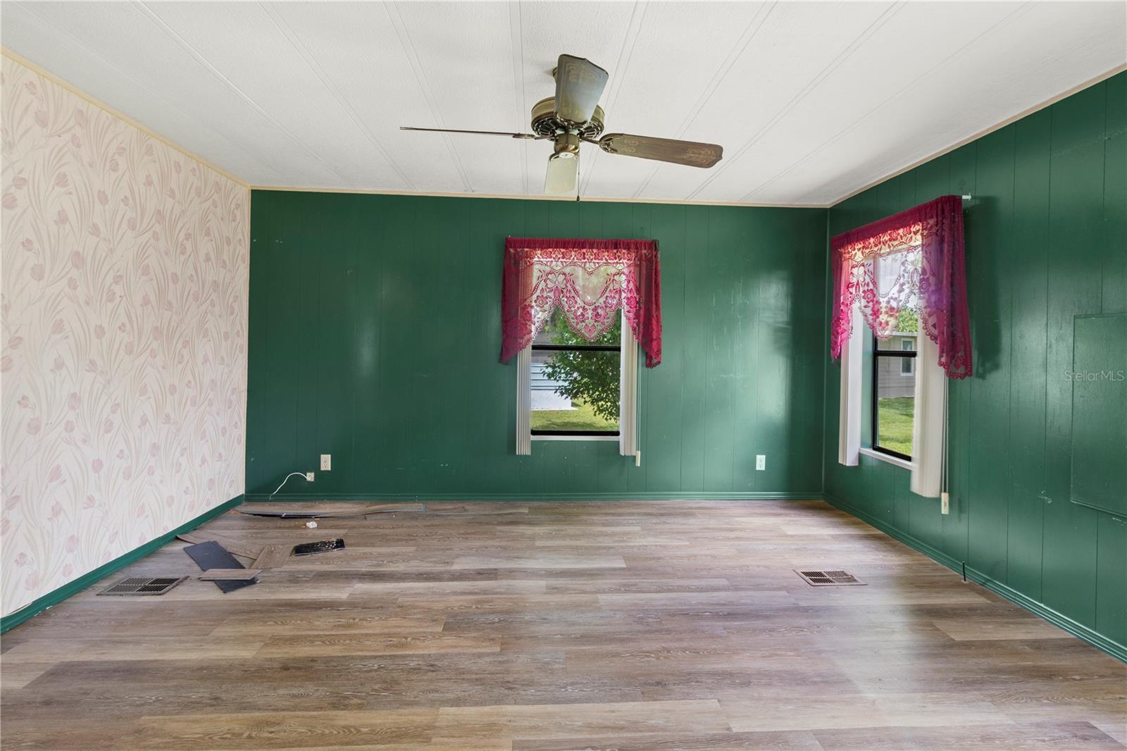 Image 24 of 64 For 48 Quail Court