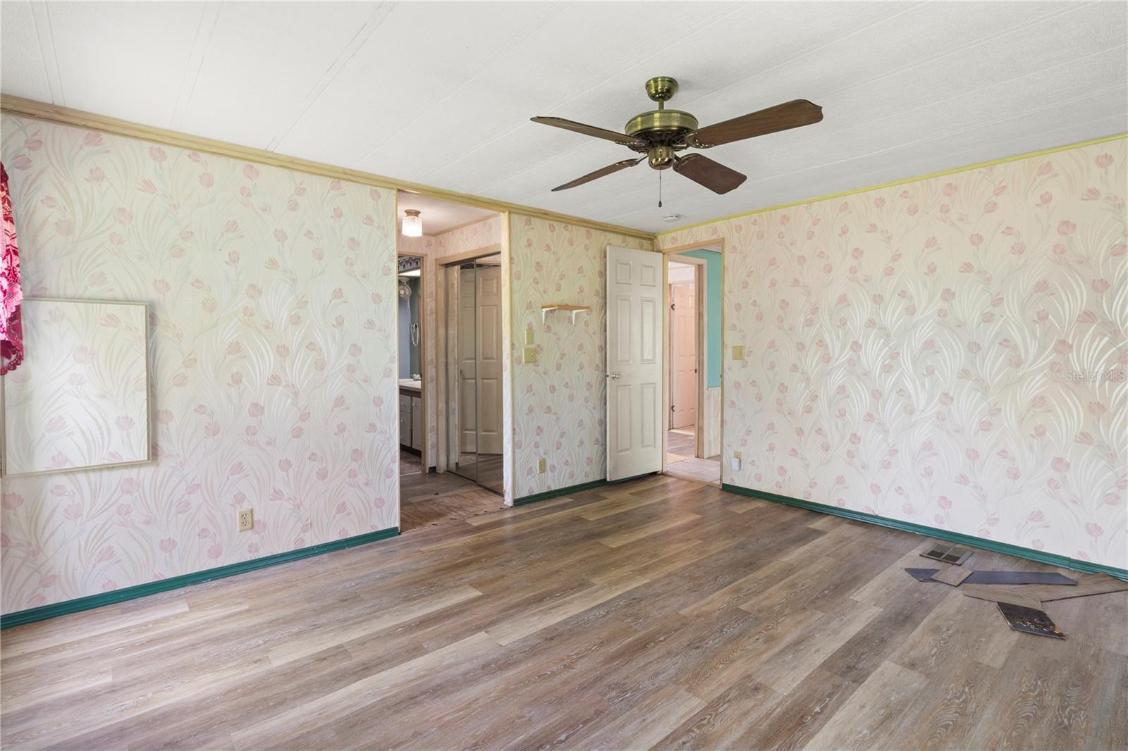 Image 28 of 64 For 48 Quail Court