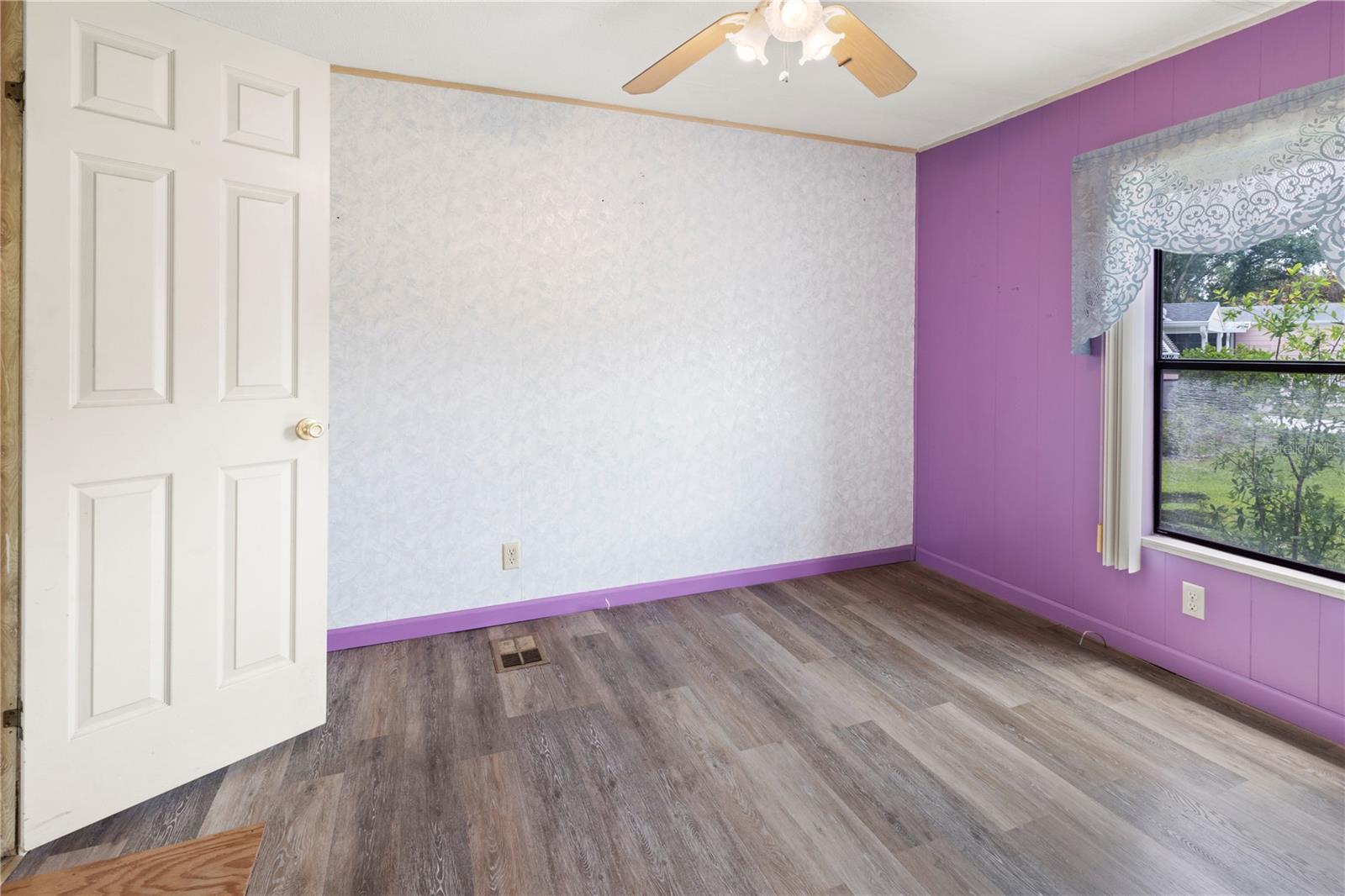 Image 31 of 64 For 48 Quail Court