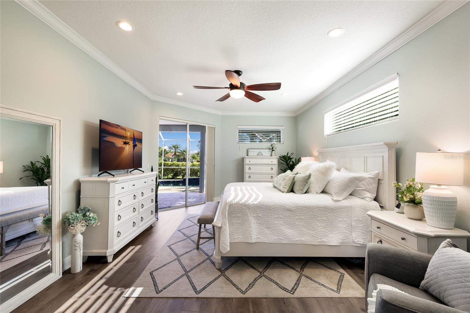 Image 21 of 56 For 9937 Laurel Valley Avenue Circle