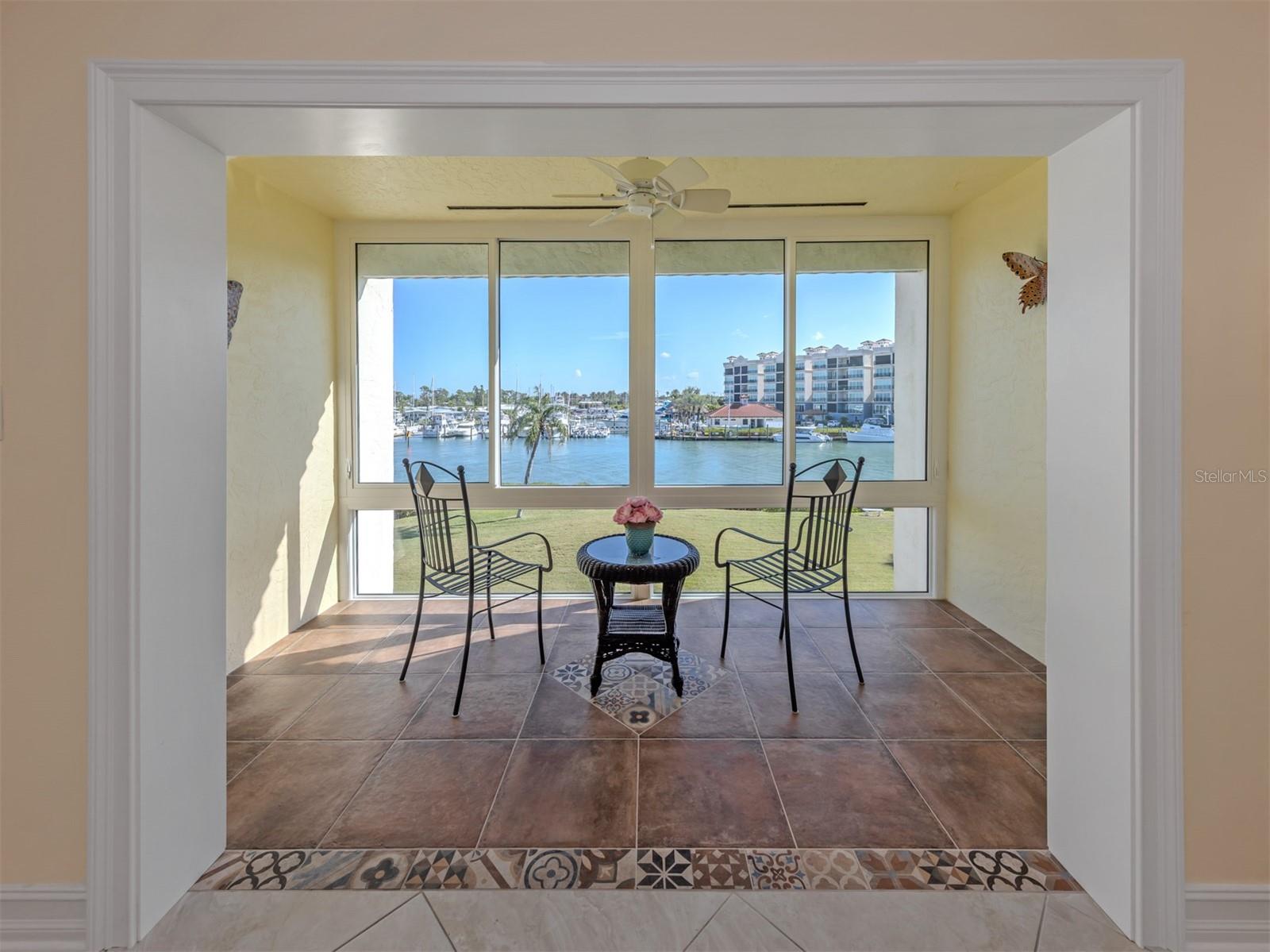 Image 10 of 62 For 250 Santa Maria Street 317