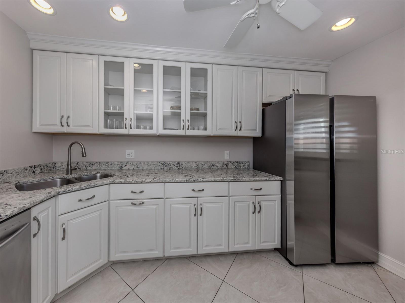 Image 13 of 62 For 250 Santa Maria Street 317