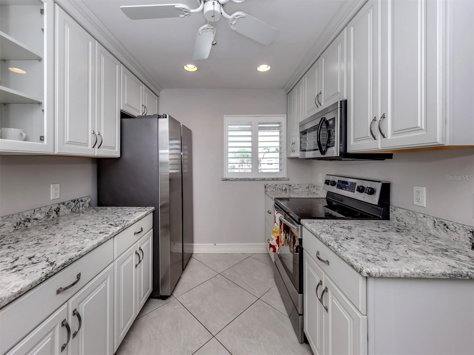 Image 14 of 62 For 250 Santa Maria Street 317