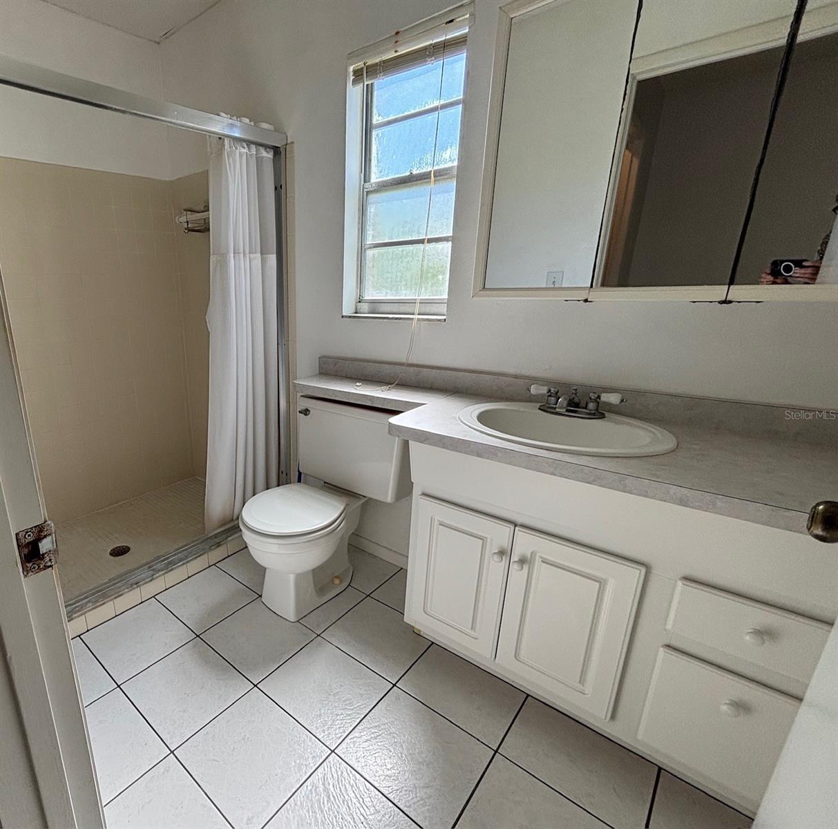 Image 6 of 13 For 5116 18th Avenue W