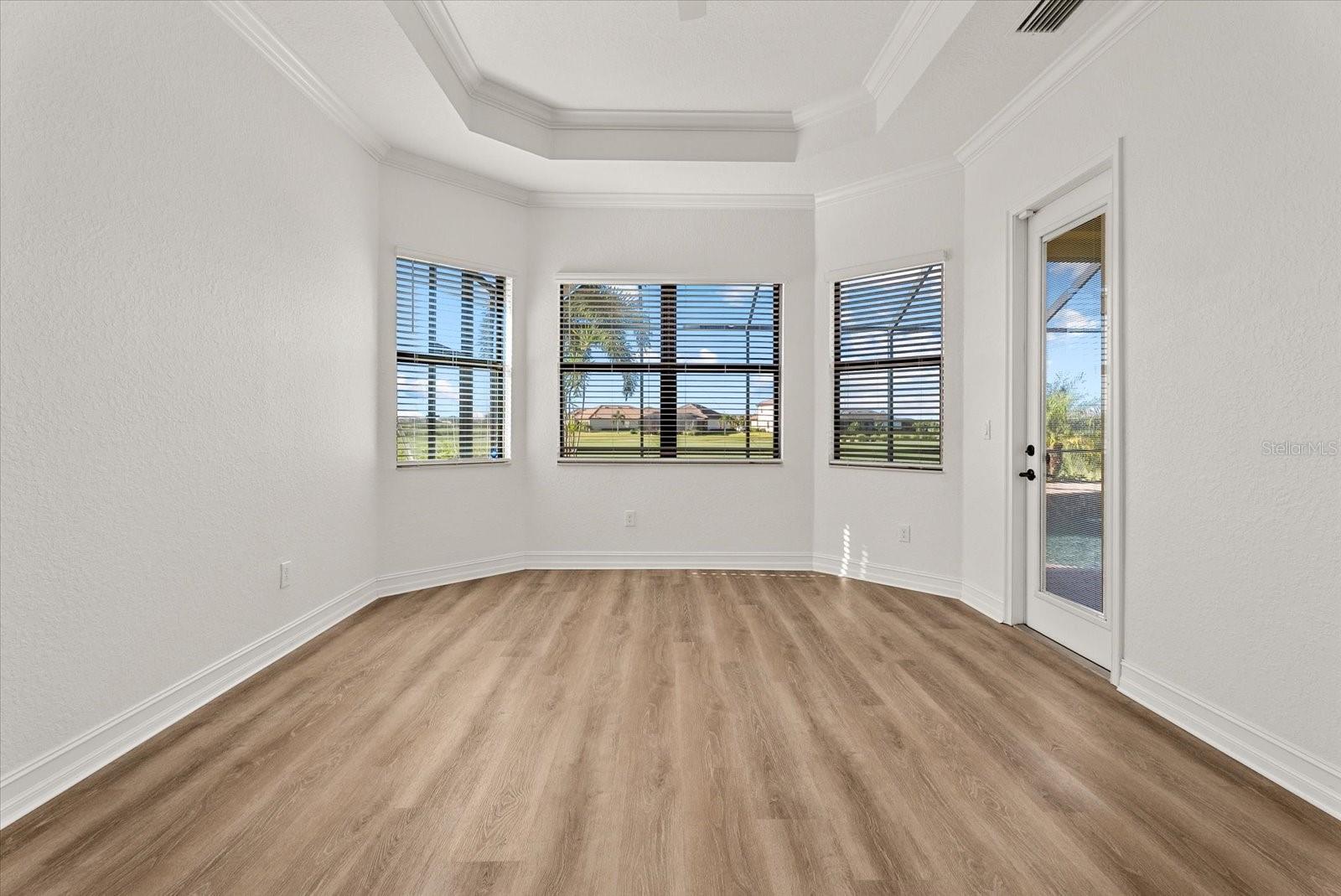 Image 12 of 45 For 5544 Mulligan Way