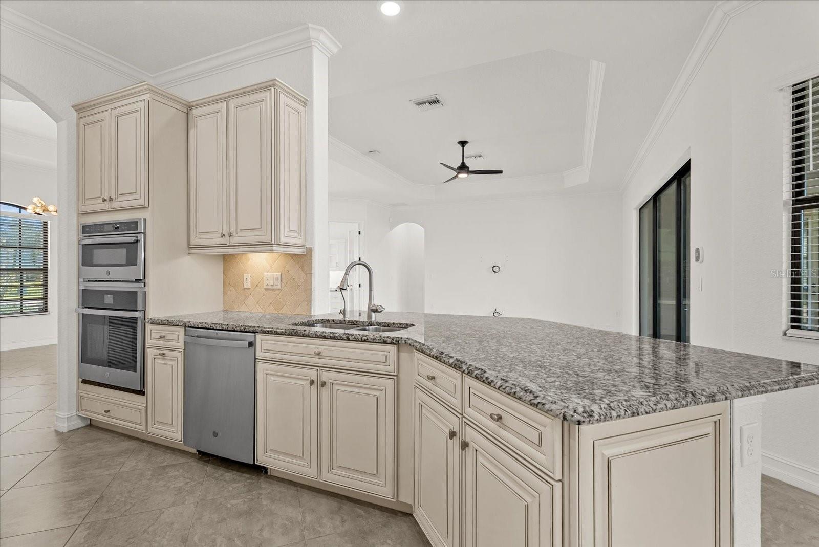 Image 9 of 45 For 5544 Mulligan Way