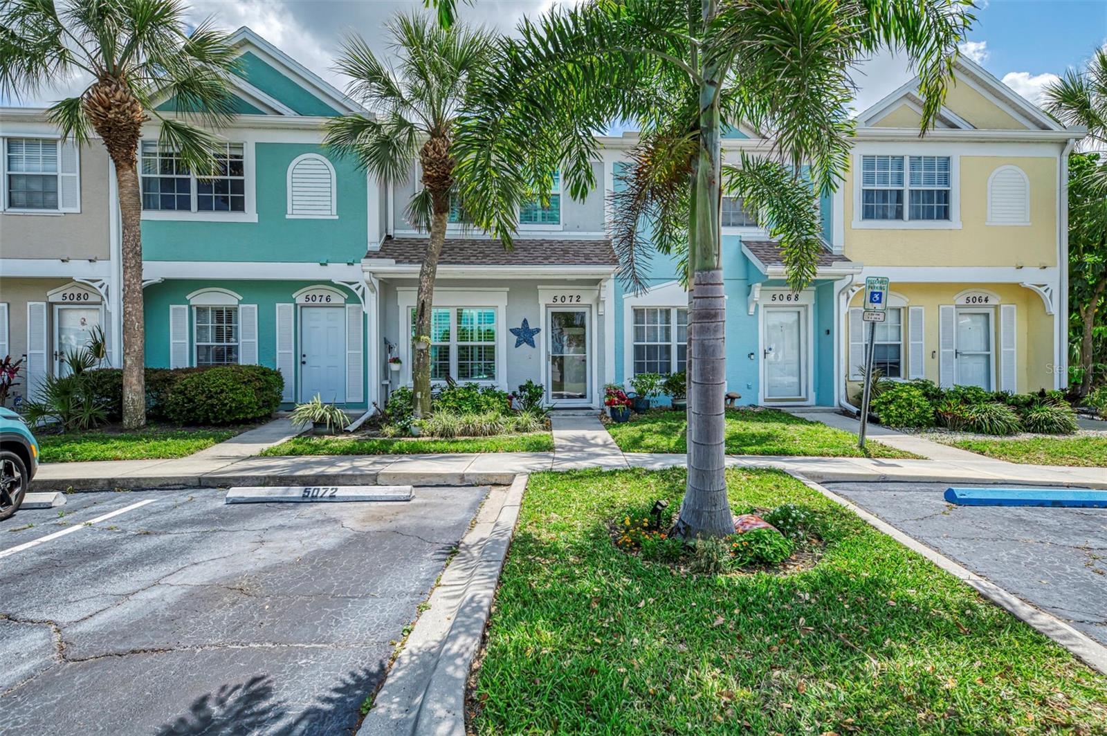Image 4 of 56 For 5072 Misty Canal Place