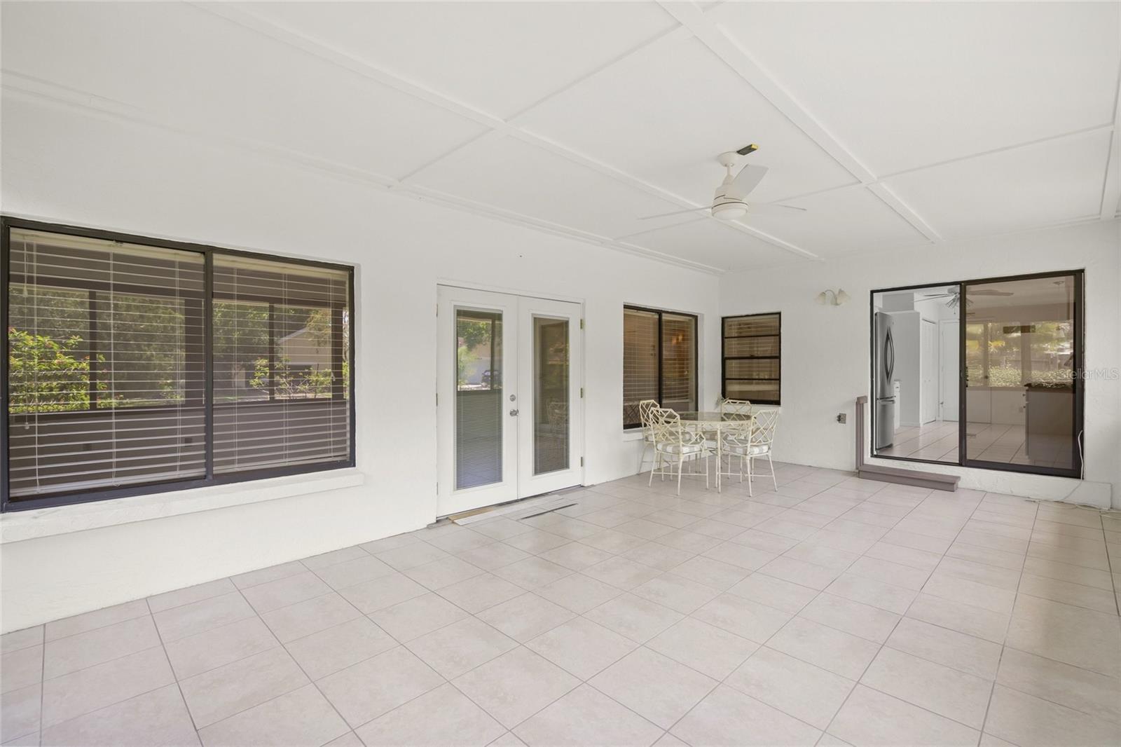 Image 21 of 41 For 4238 Carriage Drive 46