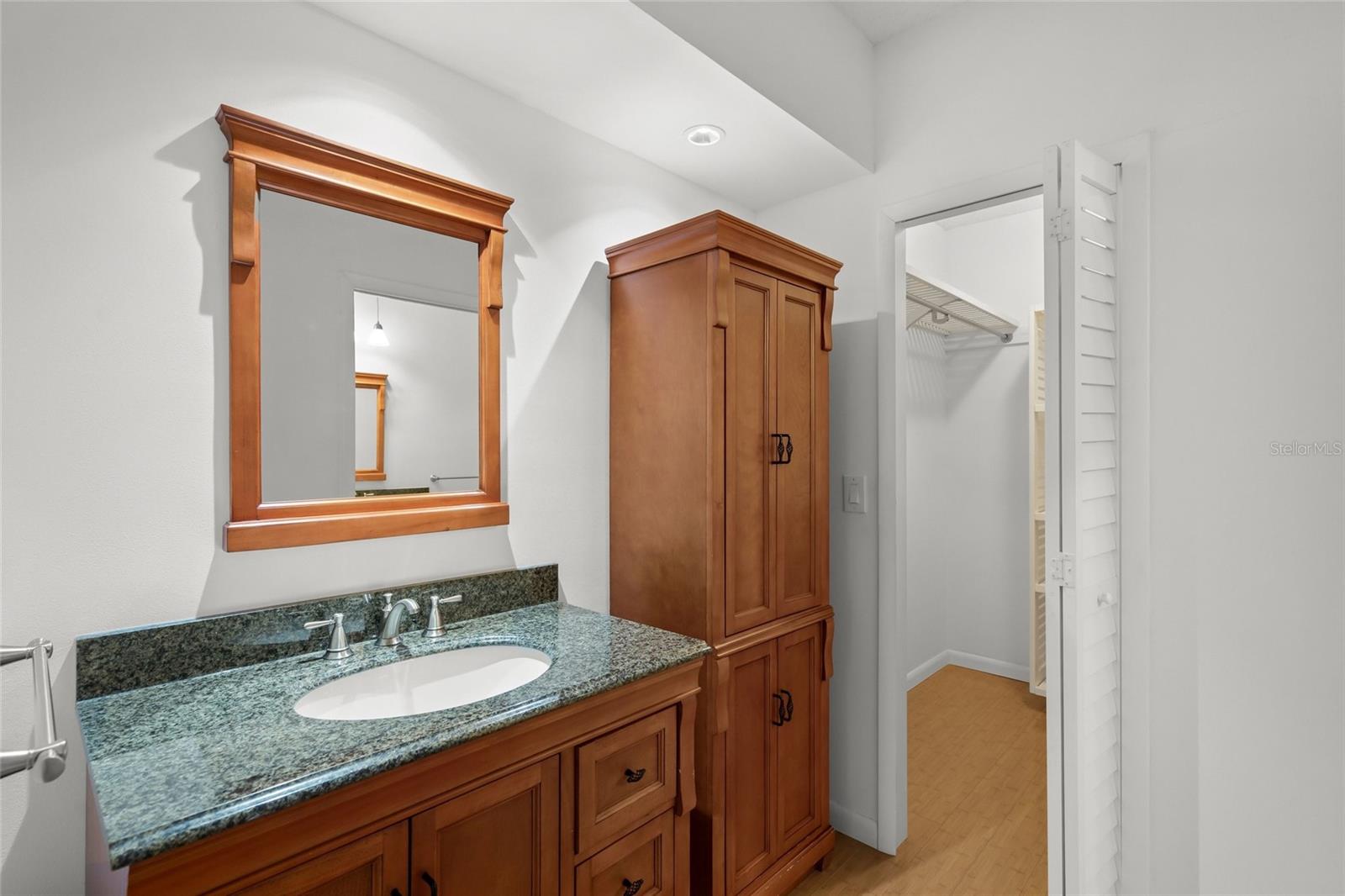 Image 32 of 41 For 4238 Carriage Drive 46