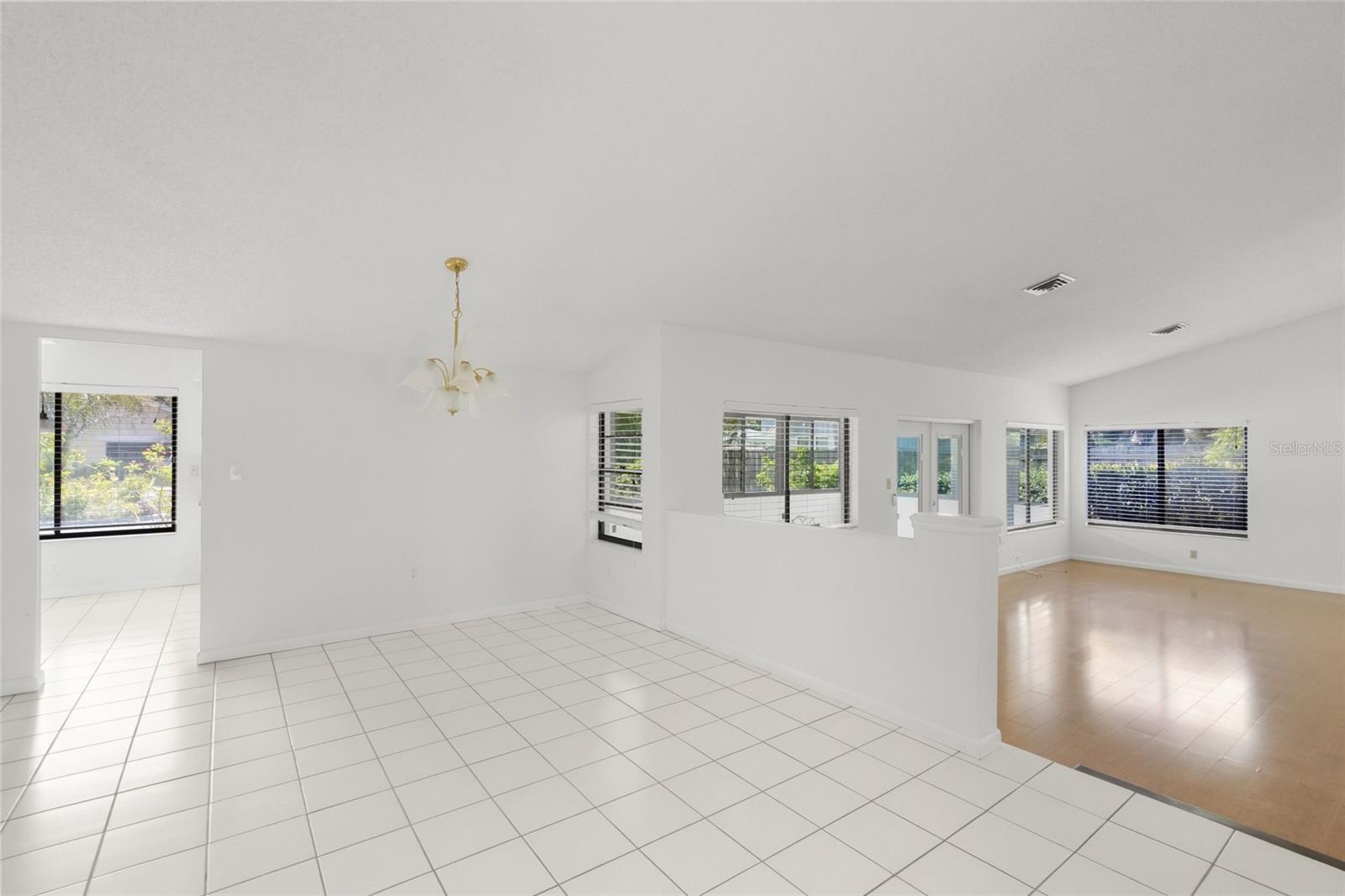 Image 5 of 41 For 4238 Carriage Drive 46