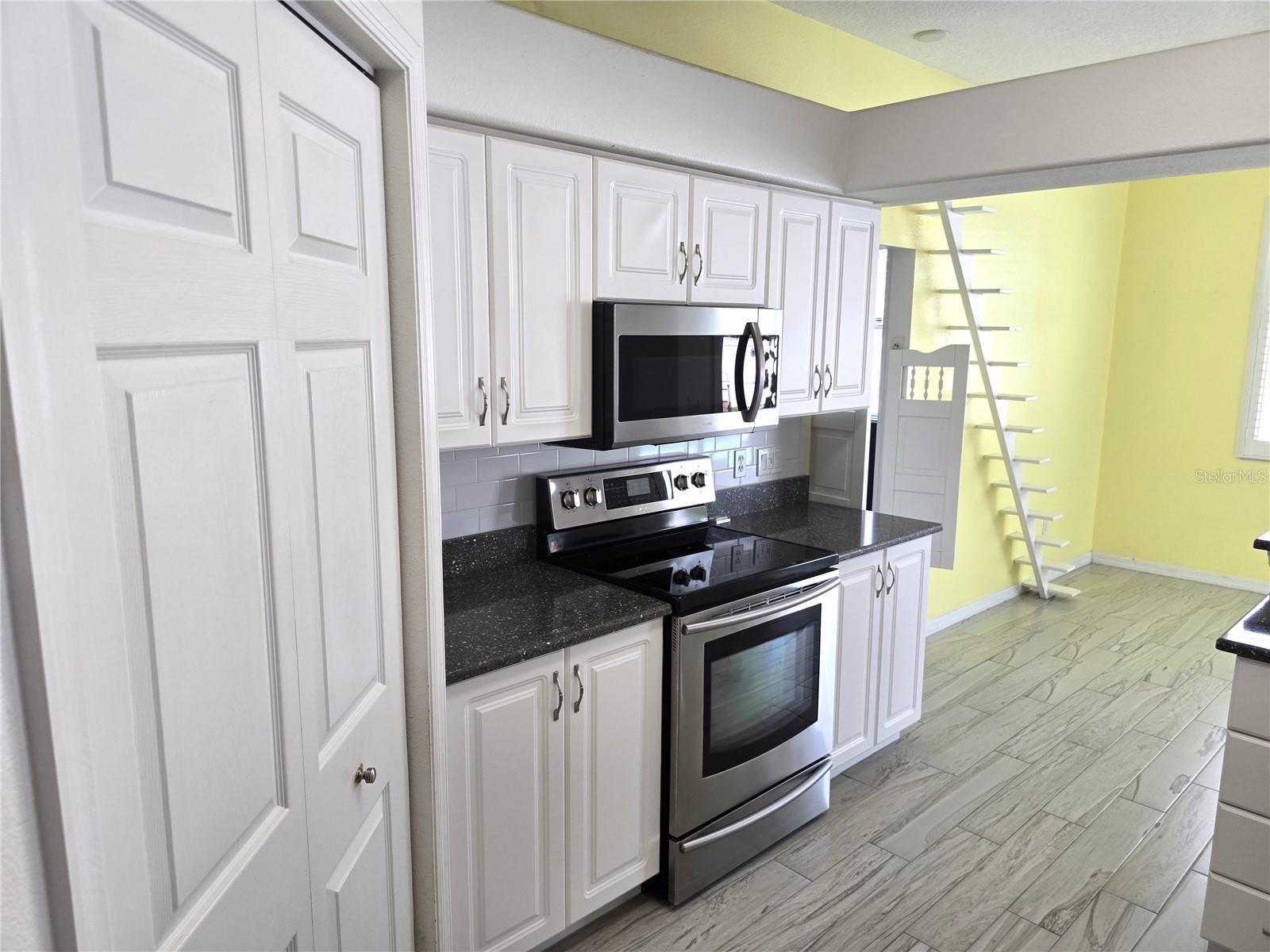 Image 20 of 59 For 7404 38th Court E