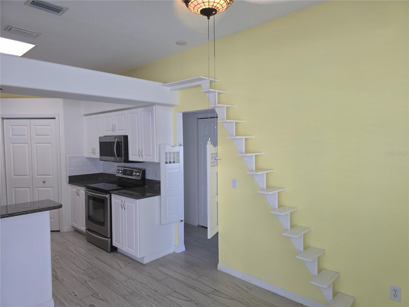 Image 23 of 59 For 7404 38th Court E