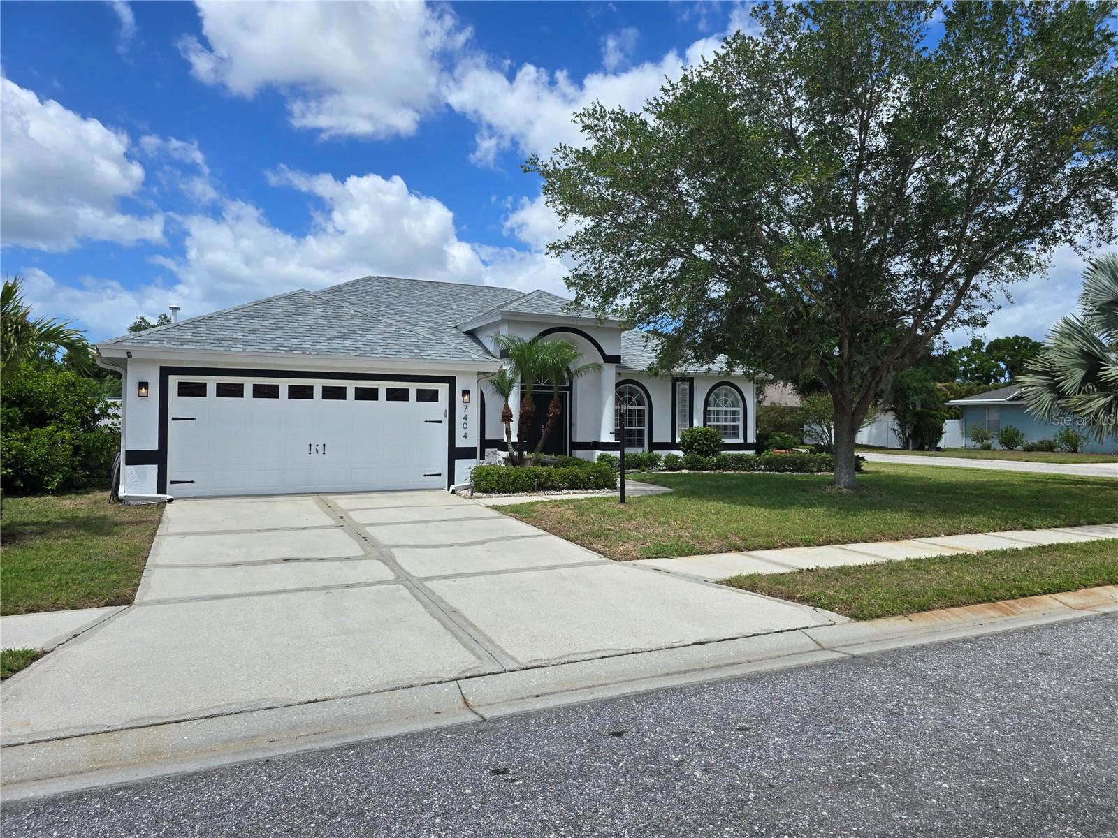 Image 3 of 59 For 7404 38th Court E