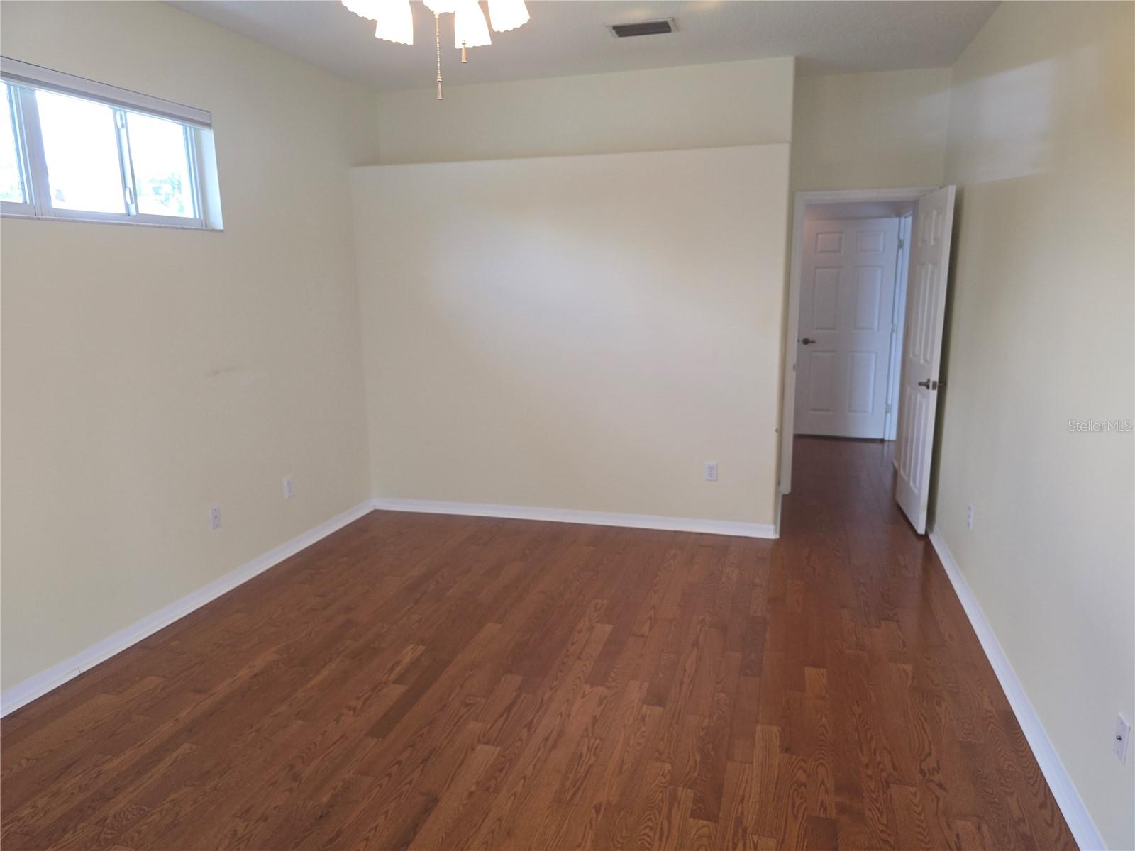 Image 34 of 59 For 7404 38th Court E