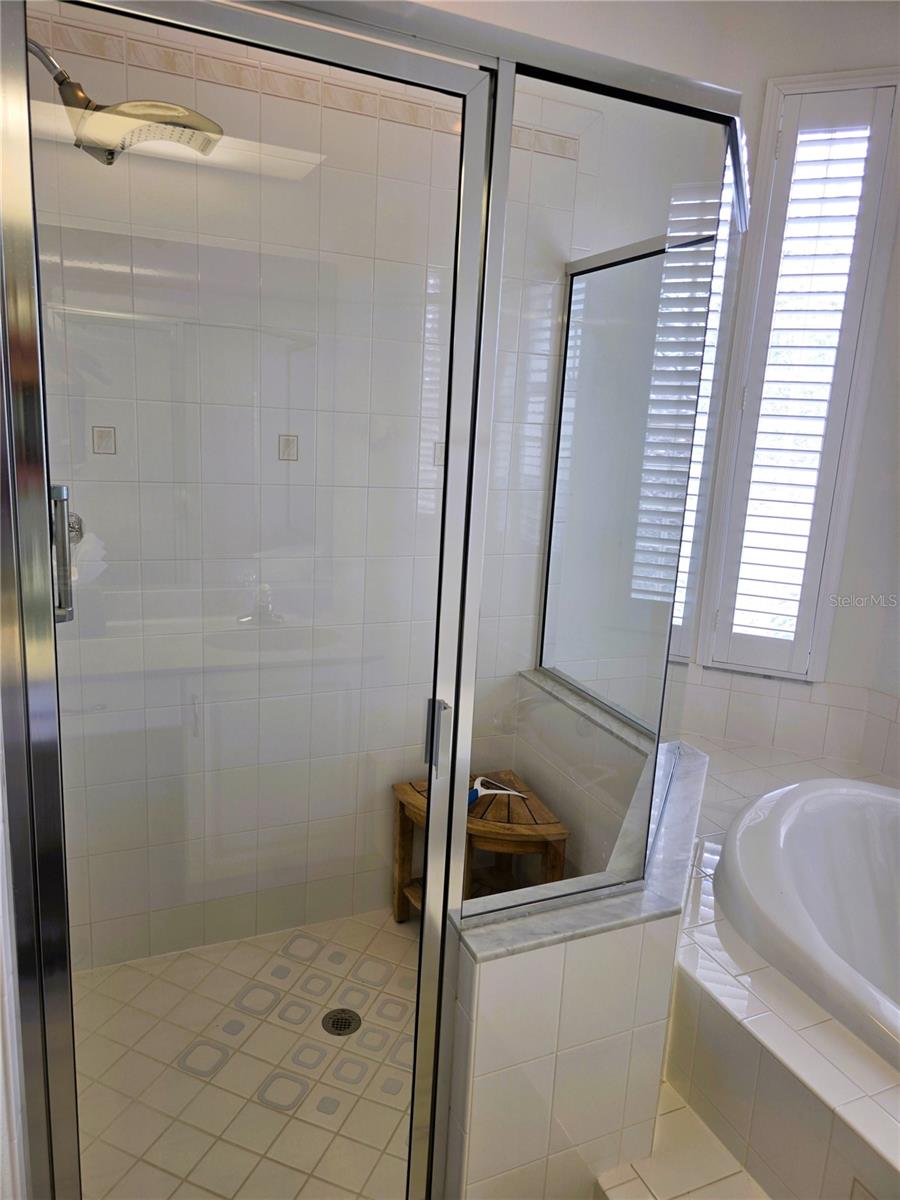 Image 39 of 59 For 7404 38th Court E