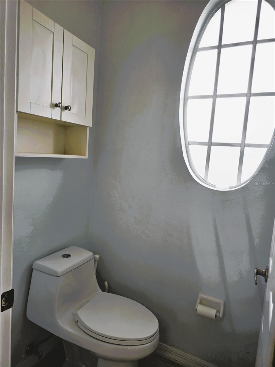 Image 41 of 59 For 7404 38th Court E