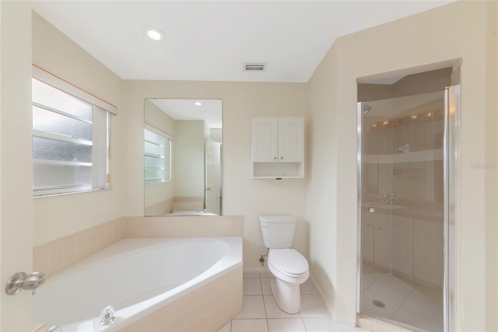 Image 16 of 52 For 5615 18th Avenue E