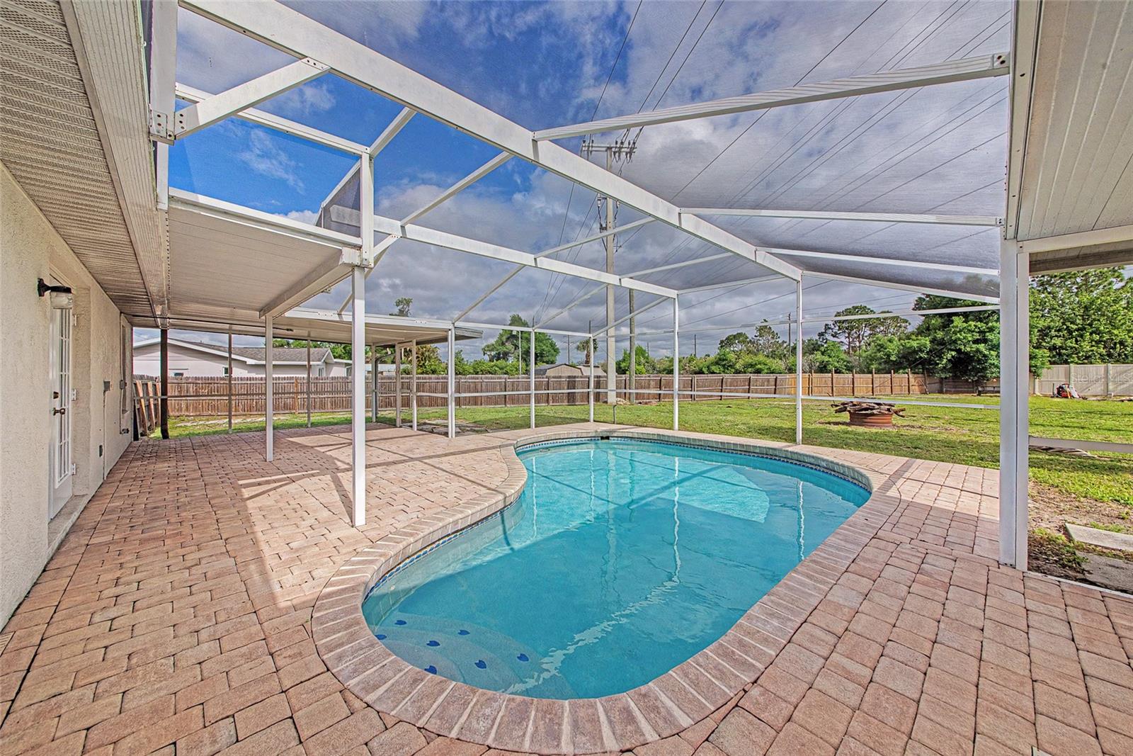 Image 35 of 52 For 5615 18th Avenue E