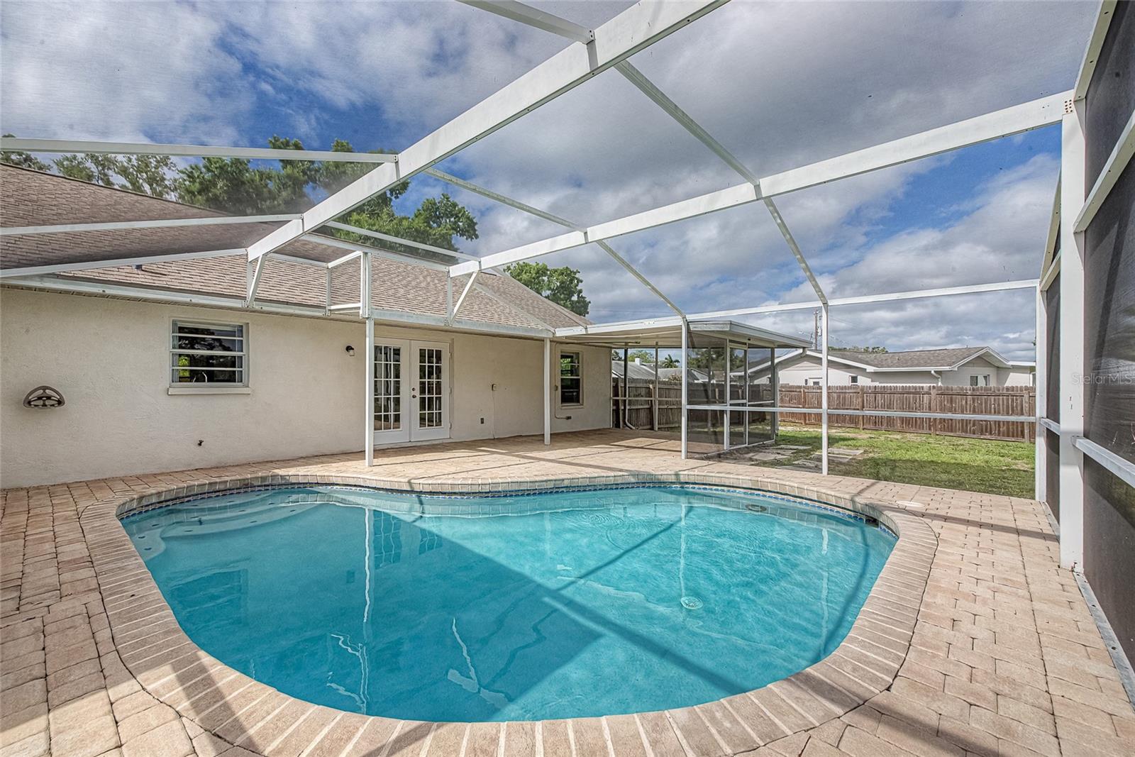 Image 38 of 52 For 5615 18th Avenue E