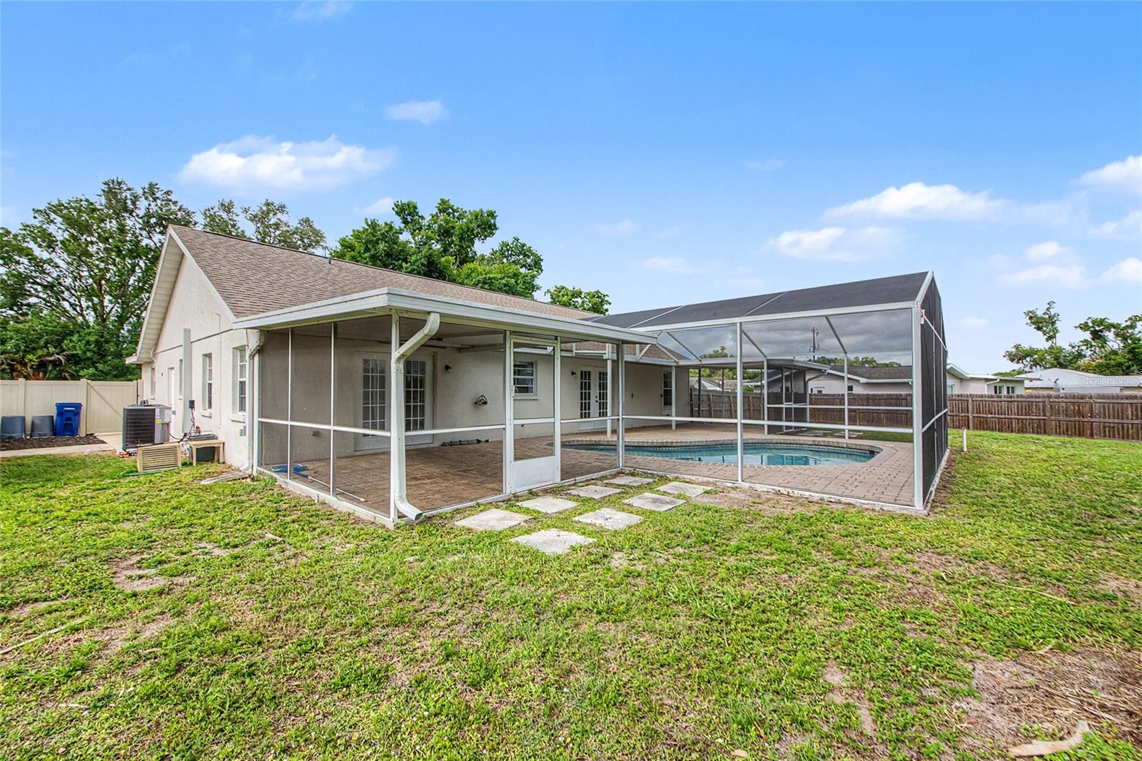 Image 43 of 52 For 5615 18th Avenue E