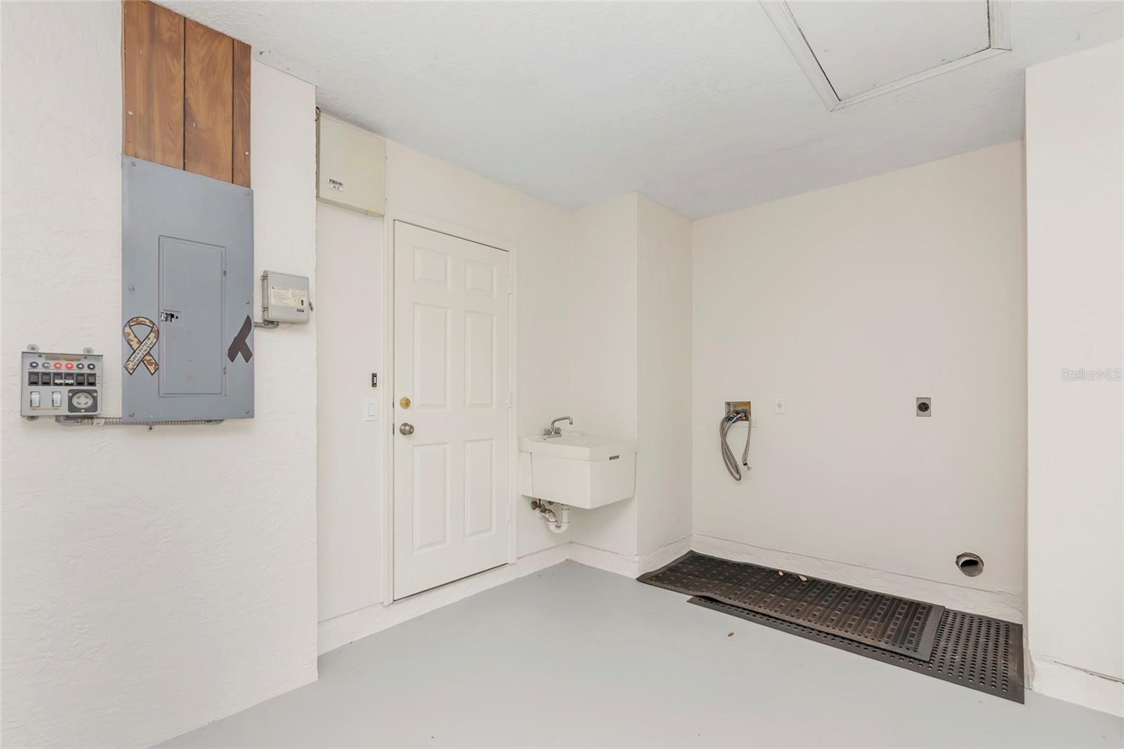 Image 52 of 52 For 5615 18th Avenue E