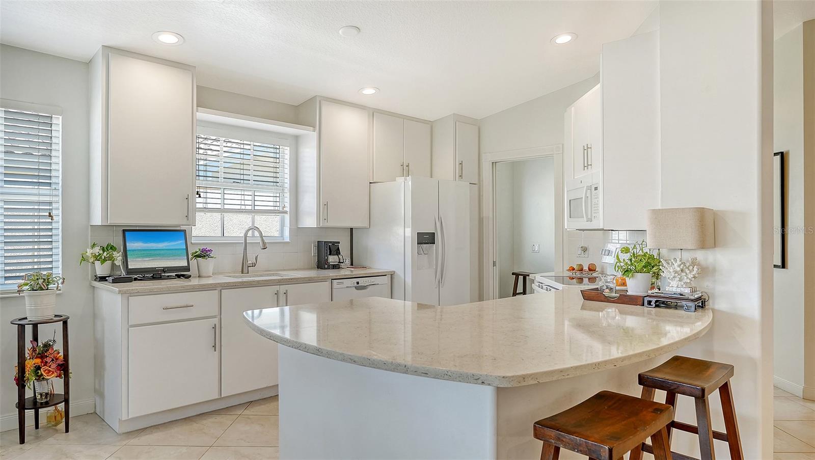 Image 14 of 82 For 5867 Helicon Place